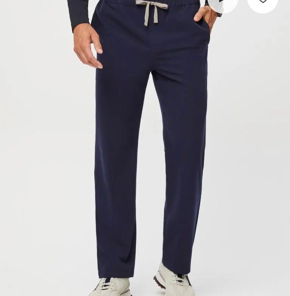 Figs men’s XS navy pisco style straight leg scrub pants. Elastic waist